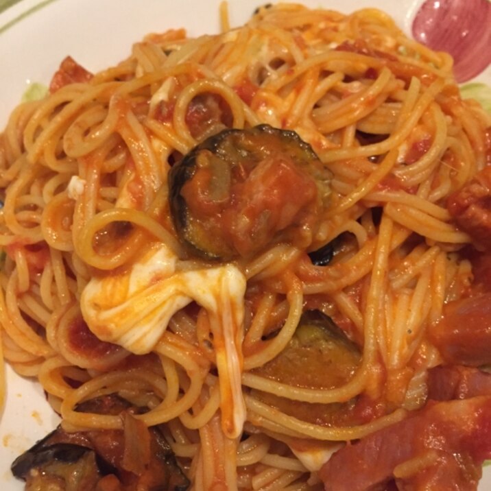 ナスとモッツァレラチーズのトマトソースパスタ レシピ 作り方 By みひろれいか 楽天レシピ